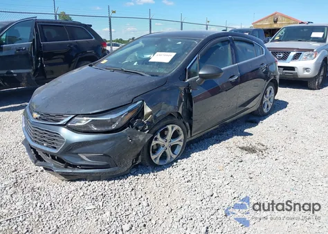 2017 Chevrolet Cruze Premier z USA, uszkodzony, nr VIN 3G1BF6SMXHS586052